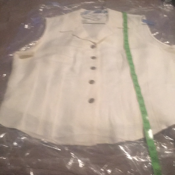 Studio I size 16, 2 piece pant suit - Picture 2 of 12